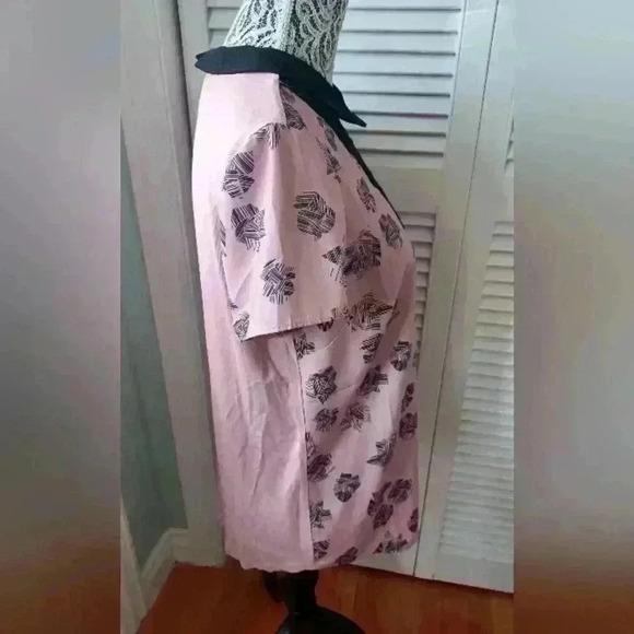 RW&CO Women's Large Elegant Collared with Embroidered Detail - Picture 5 of 8